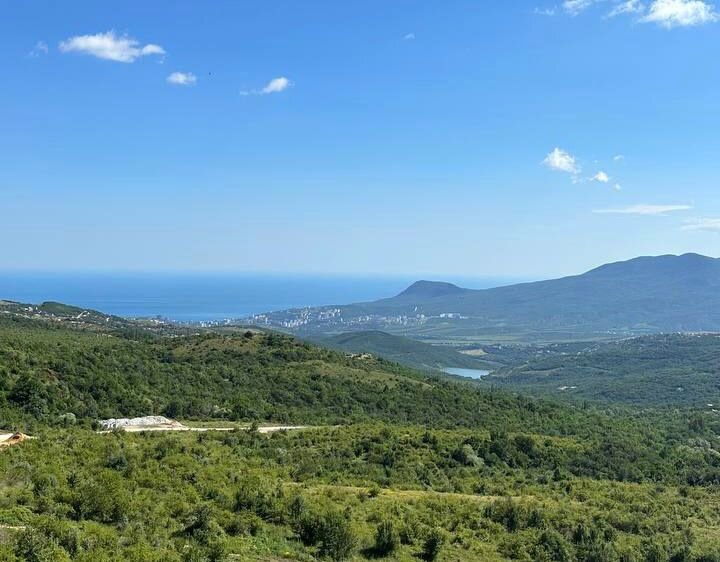 Виды со строительных площадок КП Luchi (Алушта)