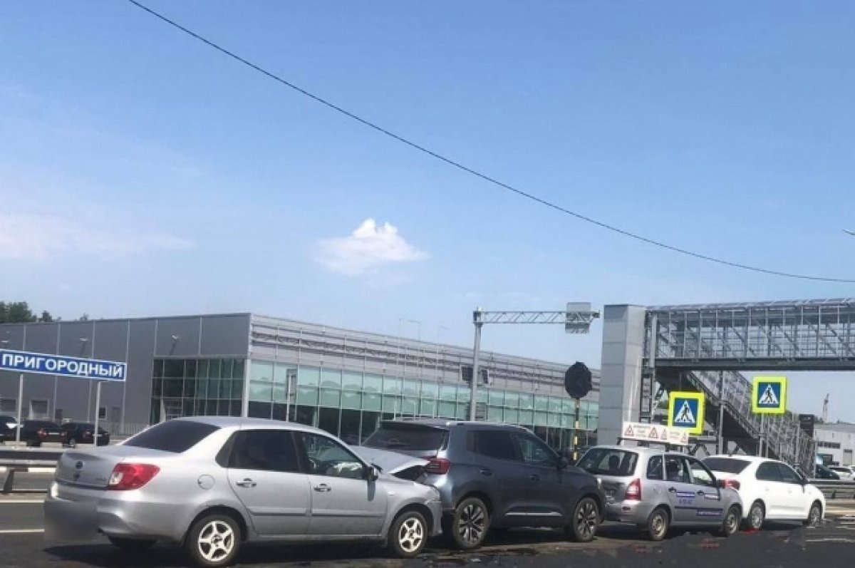    В Оренбурге в столкновении четырех машин пострадала пенсионерка