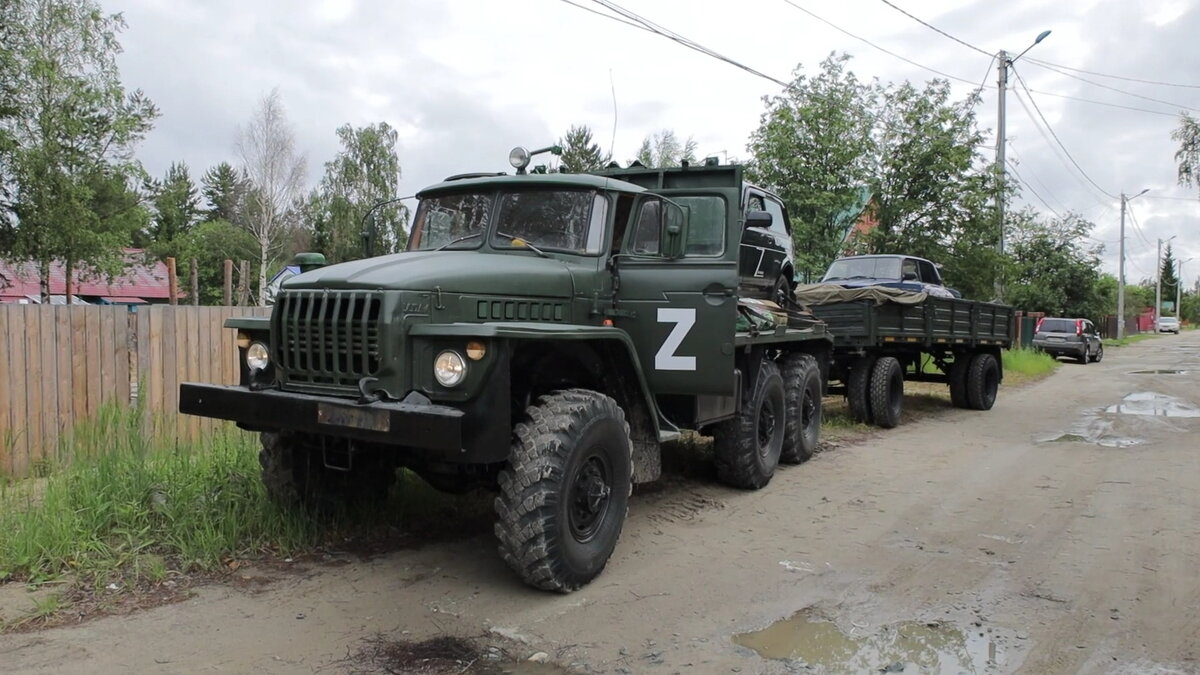 Военнослужащий вернулся в зону СВО за рулём подаренного югорчанами «Урала»  | UGRA-TV.RU | Дзен