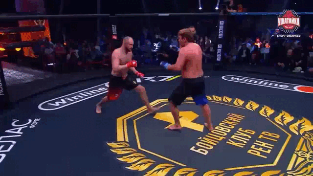 В первом раунде Ивану удалось уронить Леденева