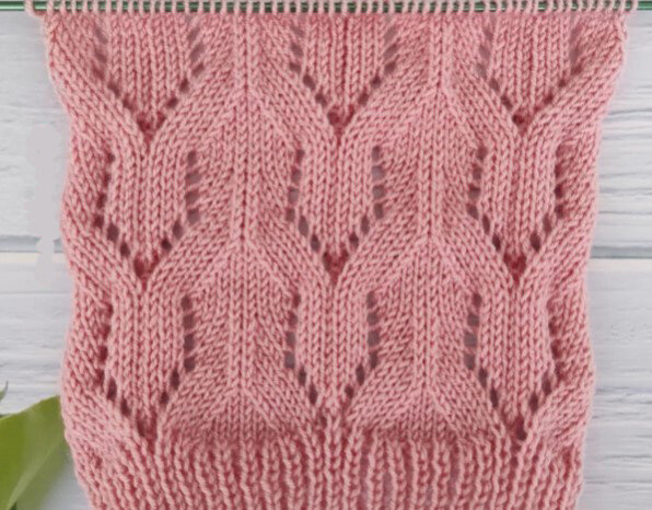 Ажурный узор спицами.