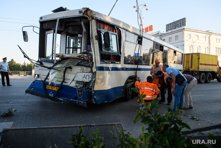 Фото дтп автобуса и грузовика