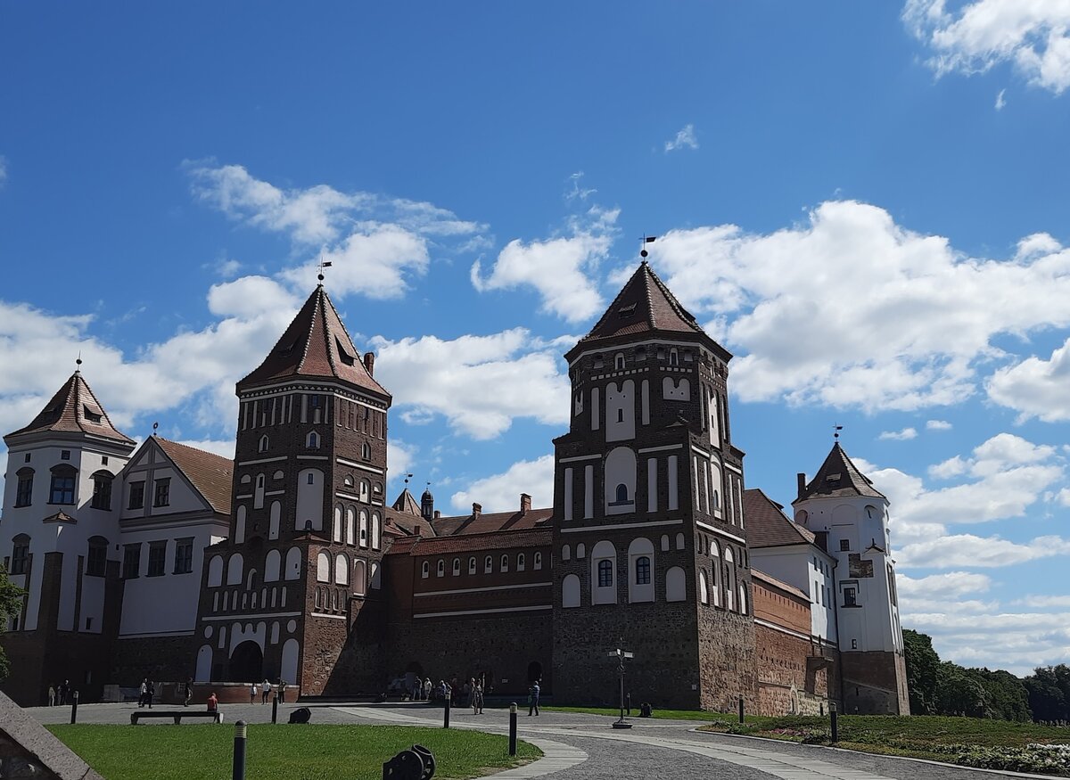 Мирский замок