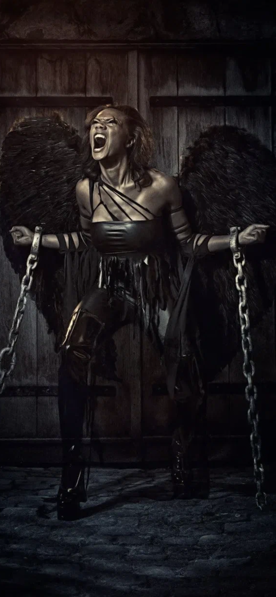 Фото из интернета.Сонька Золотая ручка… Роковая женщина навсегда повенчана с тюрьмой….