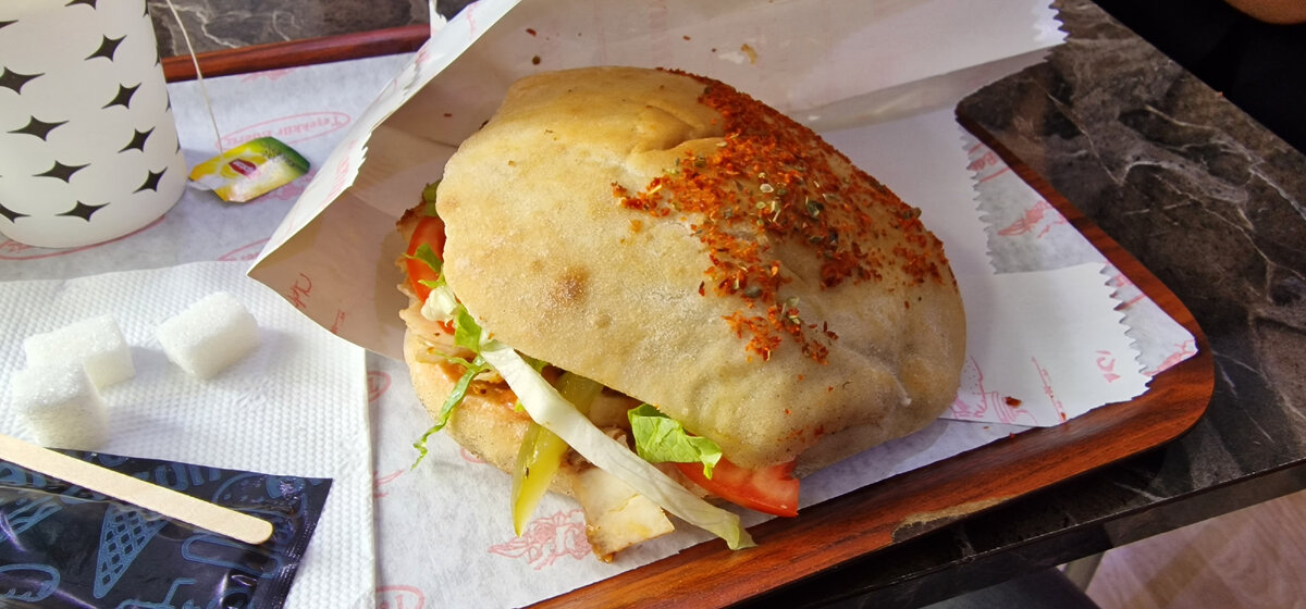 Донер в пите за 30 лир