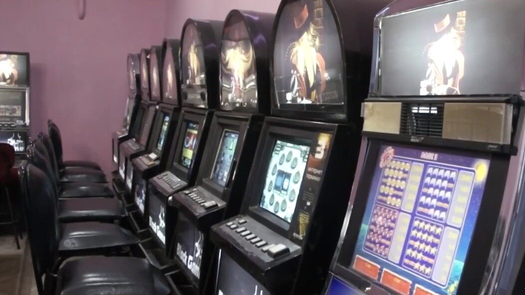     В Красноярске осужден первый фигурант уголовного дела «миллионеров», которые организовали сеть казино в Красноярске и Железногорске.