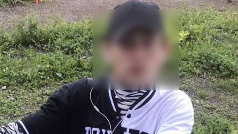     В Красноярске нашли 17-летнего подростка, который сбежал из больницы в неизвестном направлении.