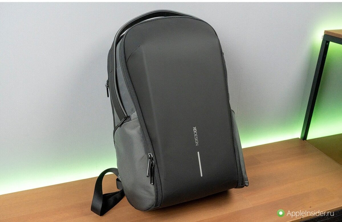    XD Design Bizz Backpack не только стильный, но и практичный