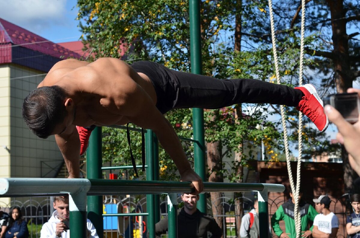 • Фристайл (Street Workout Freestyle)