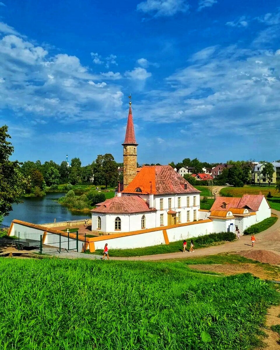 приоратский дворец в гатчине внутри