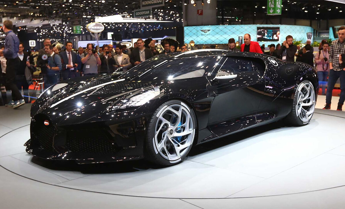 Bugatti La Voiture Noire: история создания машины стоимостью 18,7 миллионов  евро, ее уникальные характеристики и загадочный владелец | Лёха Питерский и  🅲🆁🅴🆃🅰 🅶🆁🅴🆈 🅲🅰🅺🅴 | Дзен