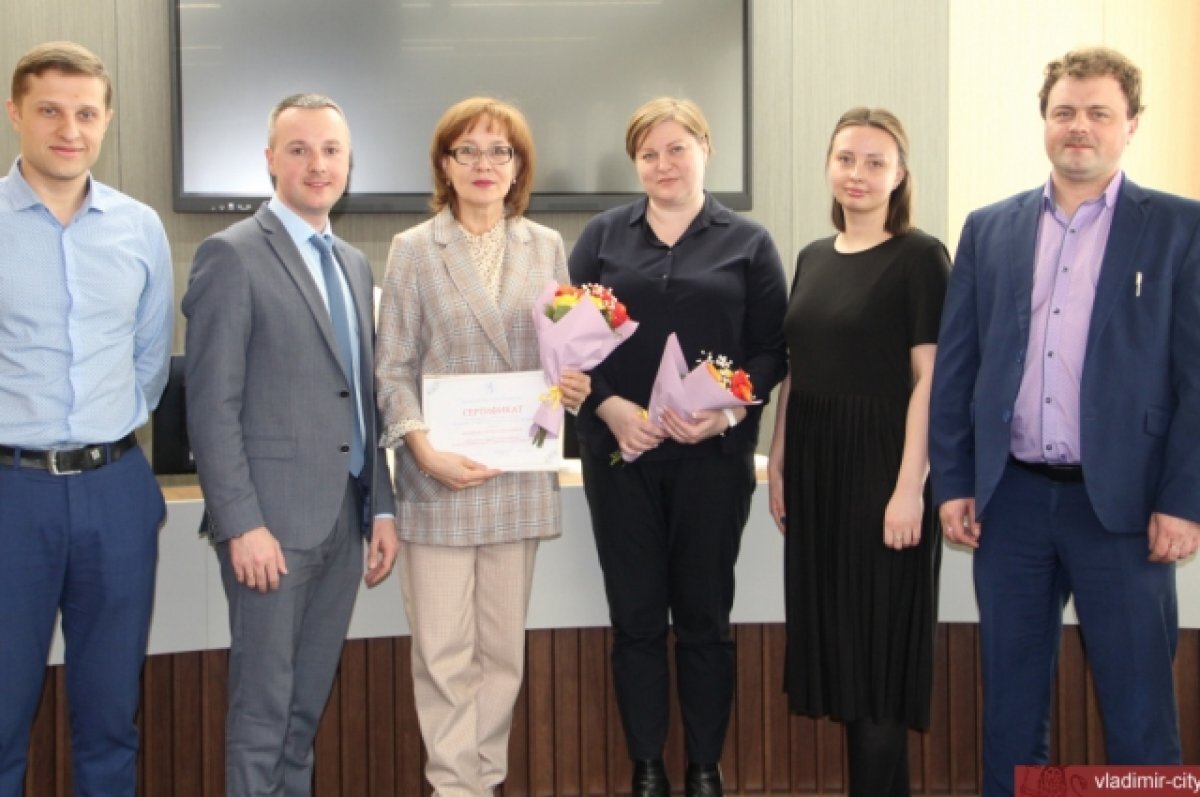    Лучшим чиновником мэрии Владимира признана эколог Ирина Кузьменко