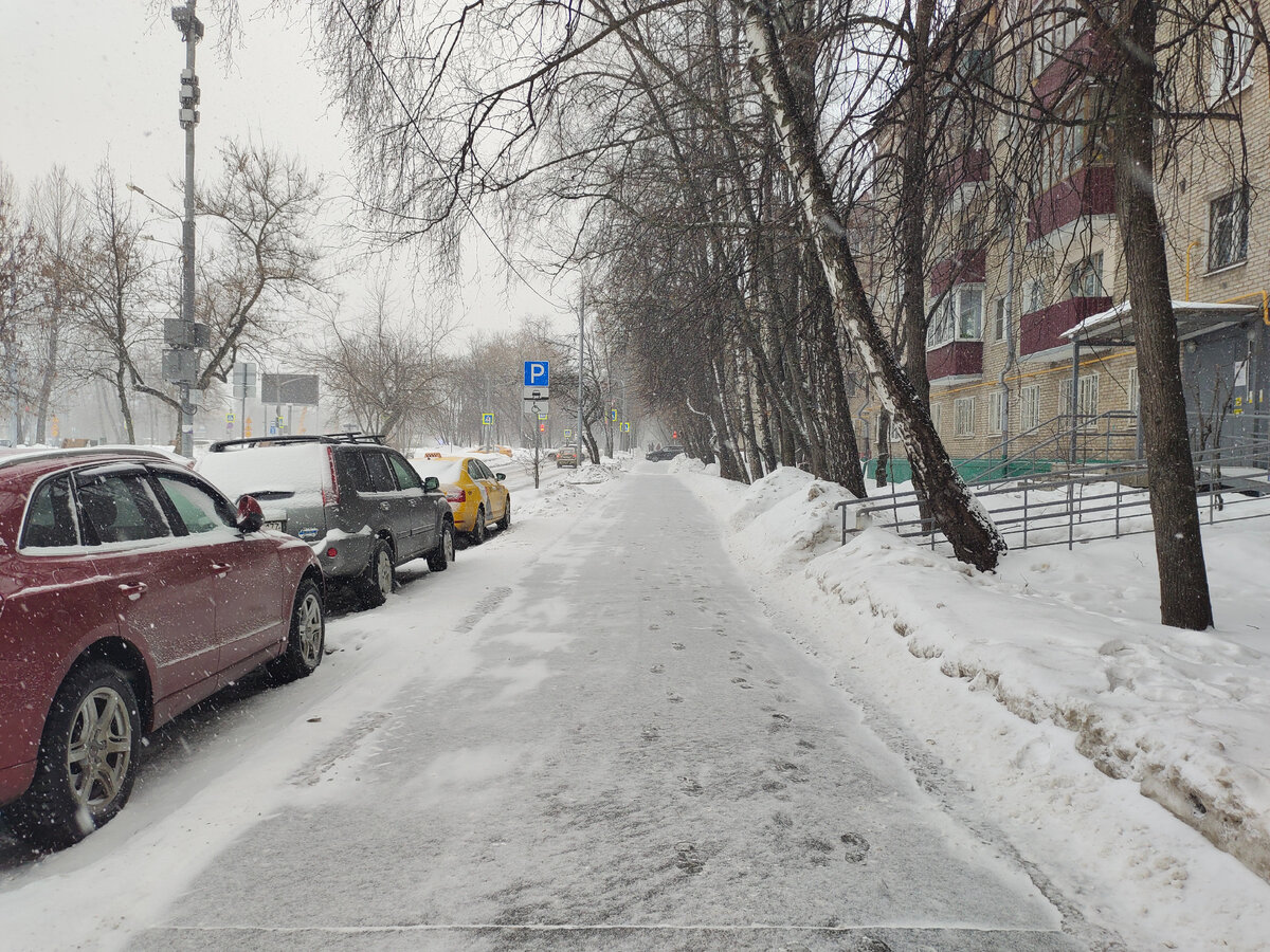 дорога вдоль Дмитровского шоссе