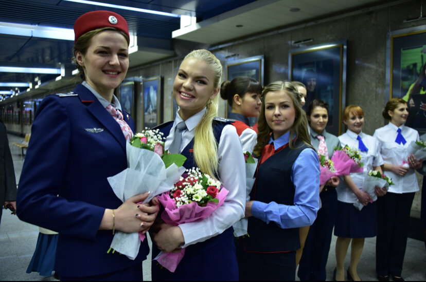 
В московском метрополитене открылась фотовыставка «Женщины рулят!»