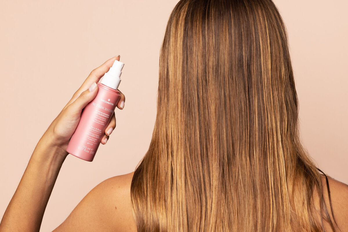 Солевой спрей для волос: как использовать и какие укладки сделать