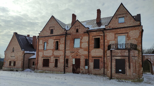 Старинная усадьба Стаховичей, Усыпальница, Дом управляющего. Удивительные места и увлекающая история Липецкая области