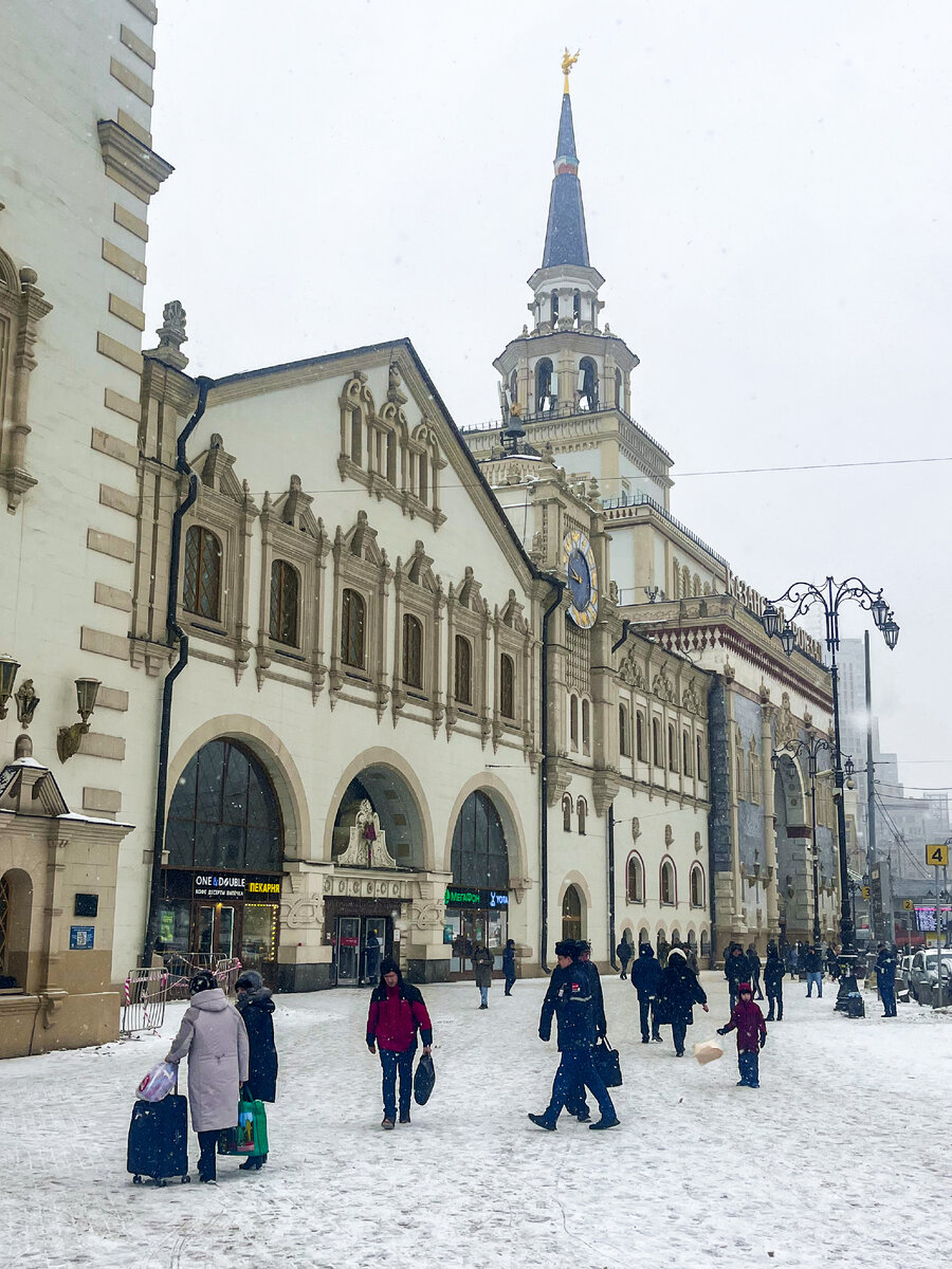 В феврале 2023 года для всех желающих открылась смотровая площадка в башне Казанского вокзала. Фото автора