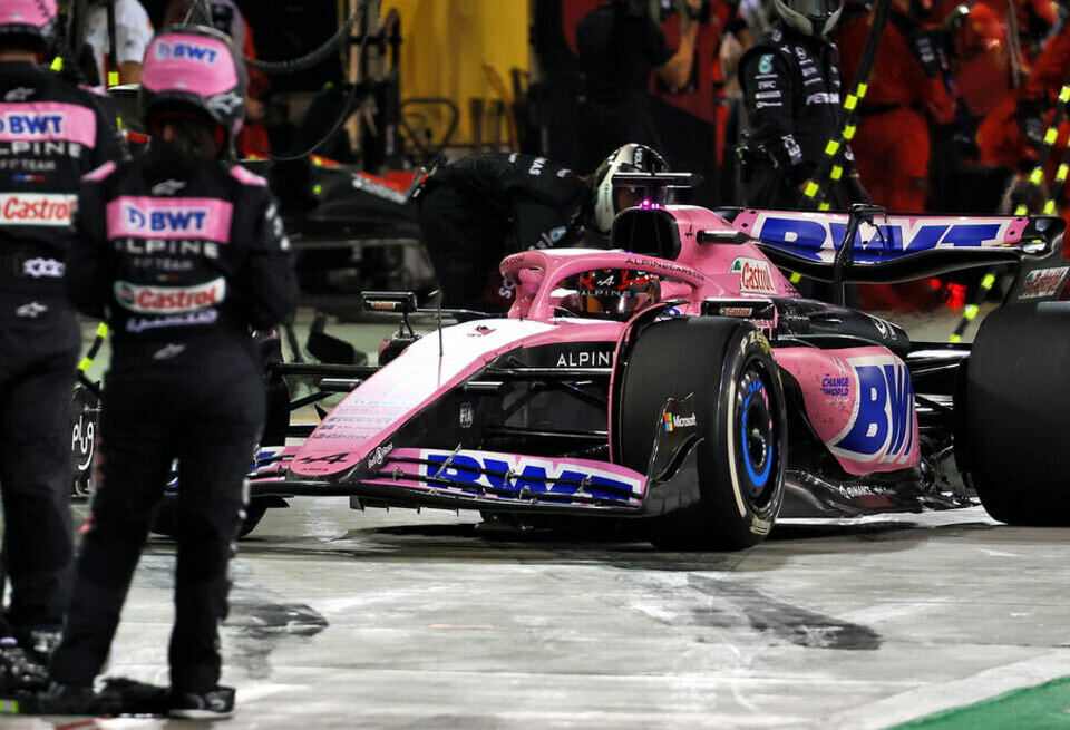    Марк Пристли: Не понимаю, как Alpine умудрилась получить штраф на пит-стопеAlpine