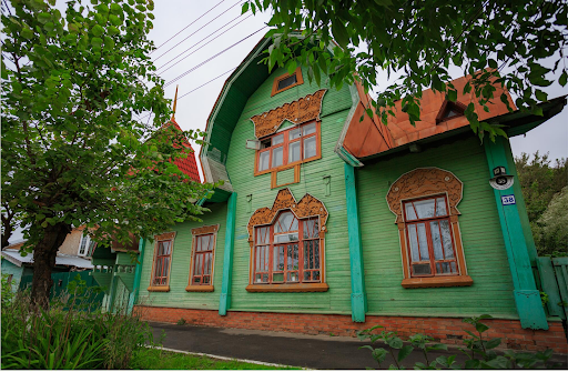 Фото покраски деревянных домов снаружи