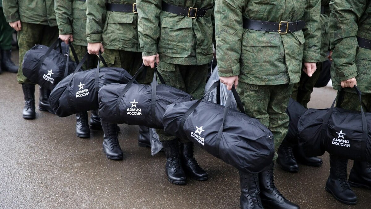     Руководитель Мордовии Артем Здунов переслал в Минобороны жалобы мобилизованных на то, что их бросили на передовую без подготовки.