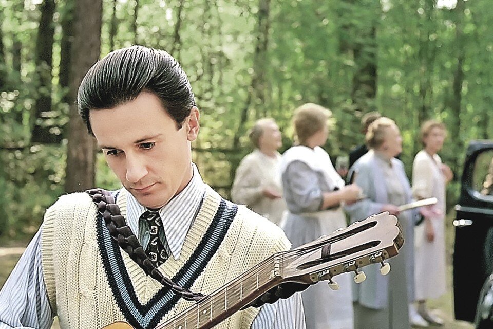     100 тысяч долларов (более 7,5 млн рублей) за 12-часовую смену - рекорд Меньшикова в фильмах Никиты Михалкова в России еще не побит. Фото: Кадр из фильма