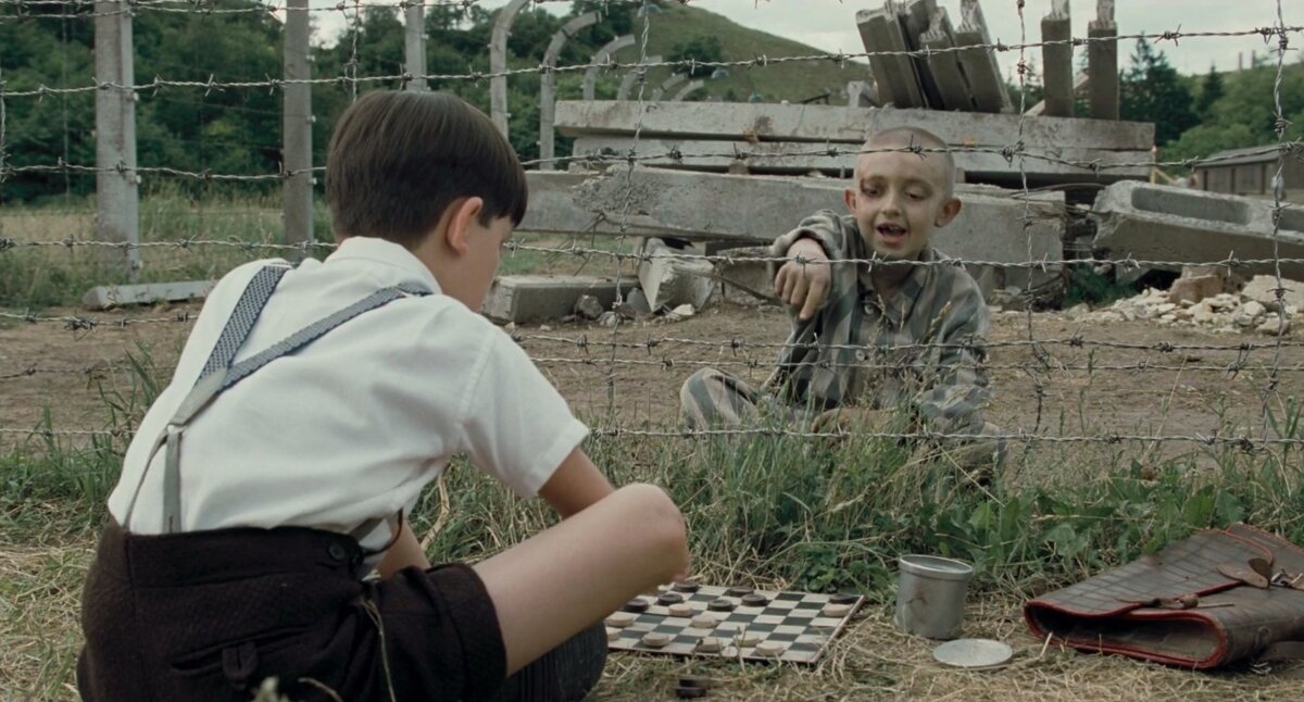 " Мальчик в полосатой пижаме" (2008г.) 