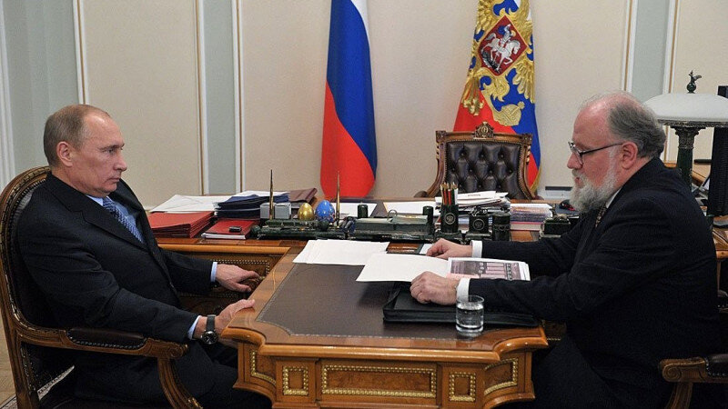     Владимир Путин и Владимир Чуров, 2012 год. kremlin.ru