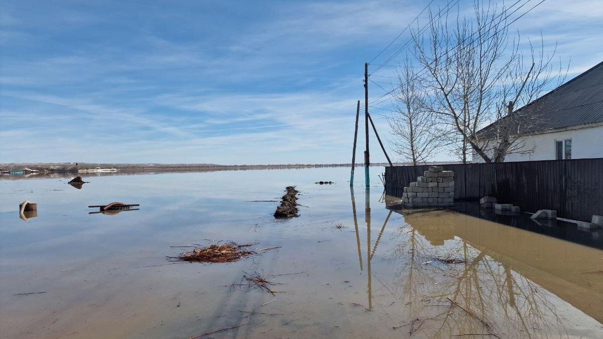    Паводки в Кобде:t.me/Aktobe_region