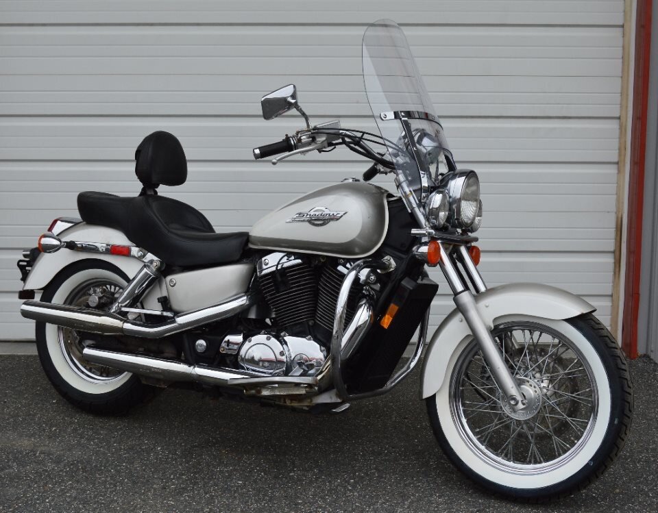    Honda Shadow 750 -          