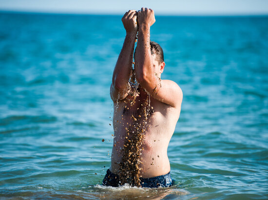     Волжская ГЭС сократила сбросы воды / Инфоштаб