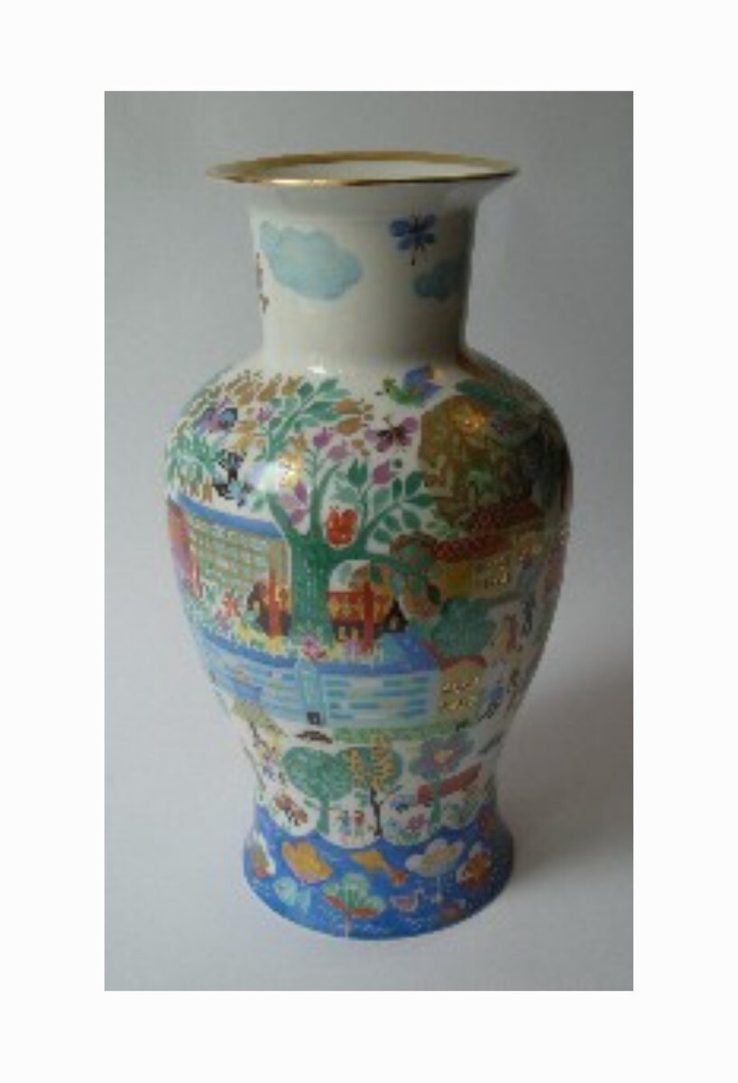 Ваза. Долгачева В.И. Поселок Пролетарский. Период создания:20 в. Федеральное государственное бюджетное учреждение культуры Псковский государственный объединенный историко-архитектурный и художественный музей-заповедник. Госкаталог.РФ.