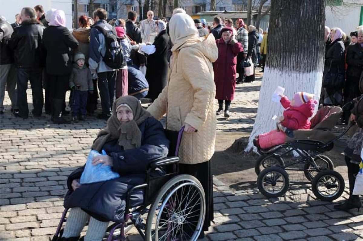    Томские власти обещали учитывать интересы инвалидов при установке тротуаров