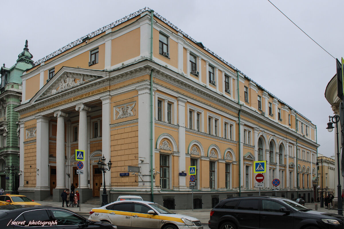 Неоренессанс в центре Москвы, или Как на месте дома молитвы построили храм  торговли | Тайный фотограф Москвы | Дзен