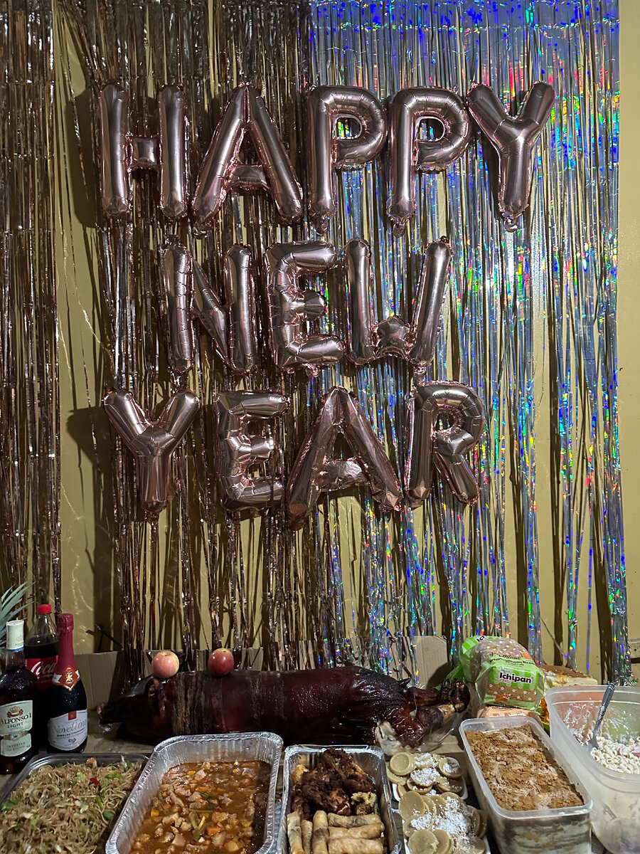 Популярное блюдо на Филиппинах - Лечон-бабой