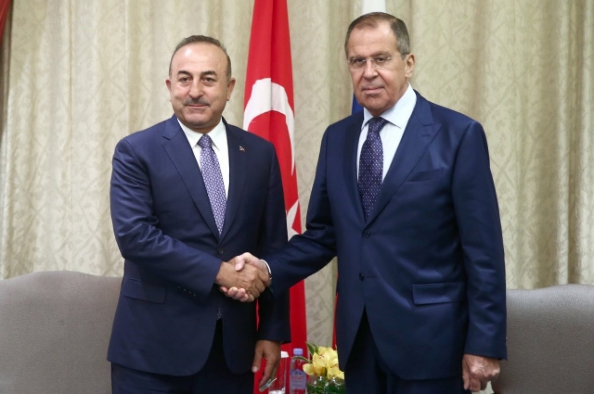    Главы МИД РФ и Турции пообщались за ужином «без галстуков»