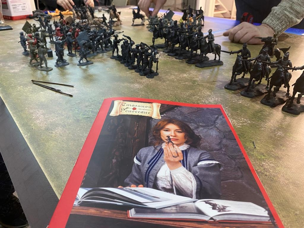 фотографии Алексея Писарева и Павла Тихонова - использовано с разрешения владельцев