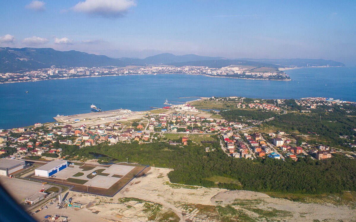 Добро пожаловать на пляжи Тонкого мыса в Геленджике
