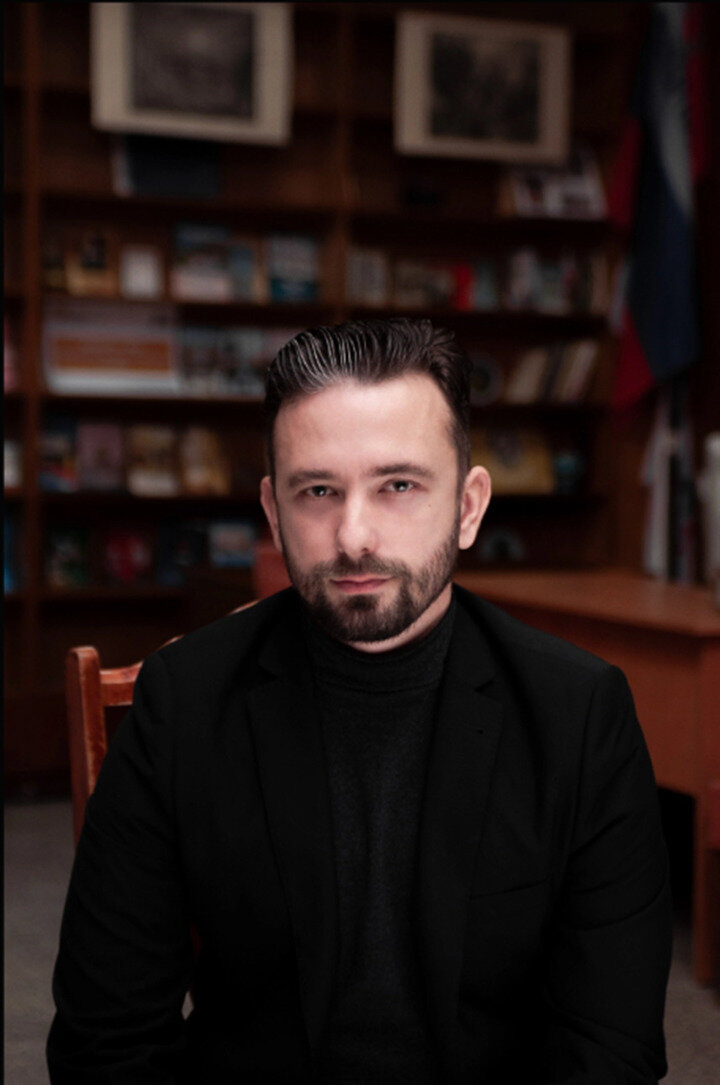     Денис Первухин.