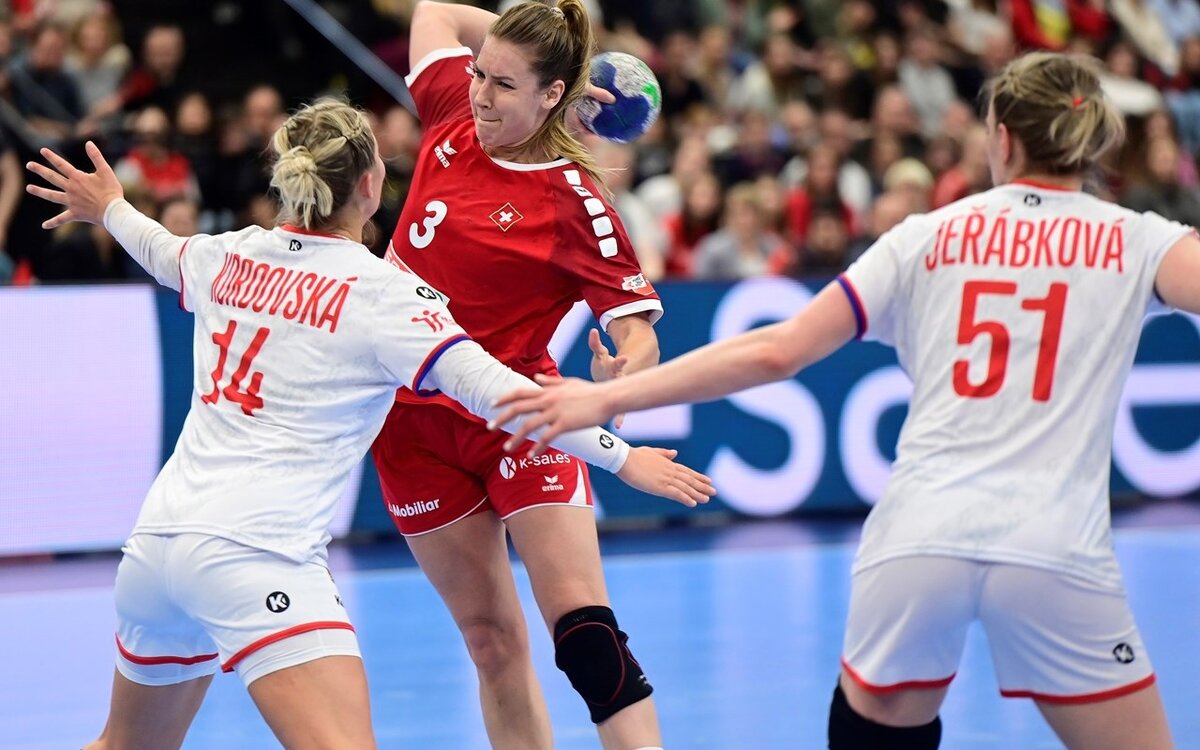 Швейцария и Россия гандбол Чемпионат мира женщины