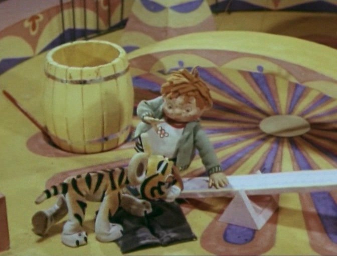 Кадр из фильма "Петькины трюки" взят для иллюстрации из Яндекс Картинки.  