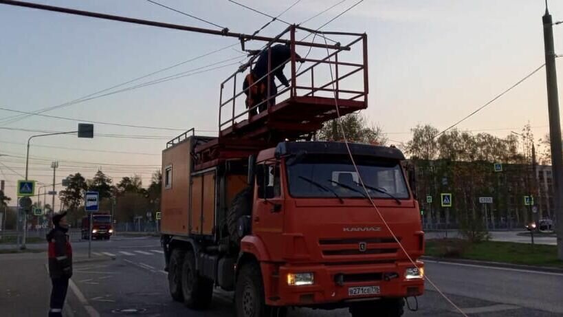     В Казани из-за строительства трехуровневой развязки на Горьковском шоссе троллейбусы №1 изменят маршрут следования. Это случится в июне. Об этом сообщила пресс-служба МУП «Метроэлектротранс».