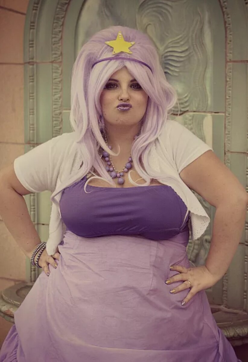 И во лбу звезда горит! 