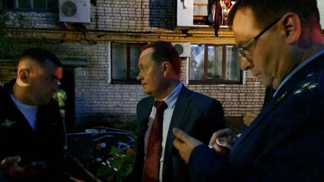     Глава Михайловки Александр Тюрин сообщает, что пострадавшим в результате взрыва и последующего пожара в жилом доме будет оказана вся необходимая помощь.