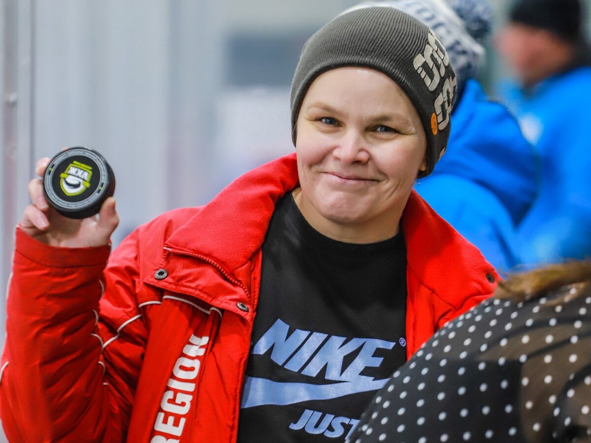 Наталья Стус раньше профессионально играла в хоккей. Возможно, эта подготовка сыграла в ситуации ключевую роль