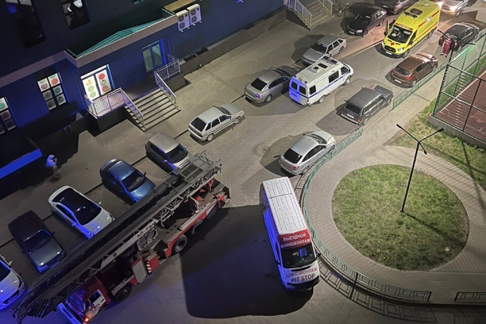    На место съехались полиция, «скорая помощь» и пожарные. Фото: предоставлено «КП-Киров»