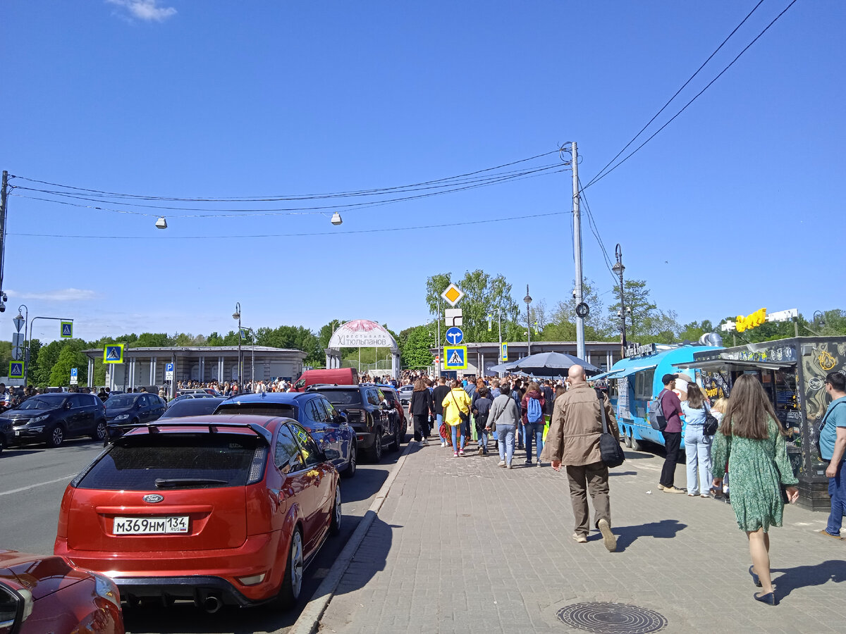 Фестиваль тюльпанов 2023, дорога к ЦПКиО