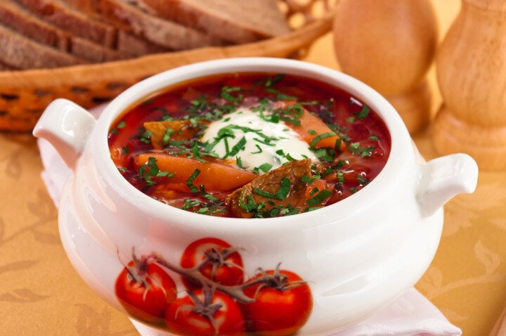 Это блюдо в представлении не нуждается! Количество продуктов указано на кастрюлю объемом в четыре литра.