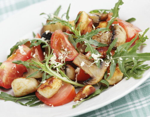 Салат с курицей, грибами, сыром и помидорами - пошаговый рецепт с фото на пластиковыеокнавтольятти.рф