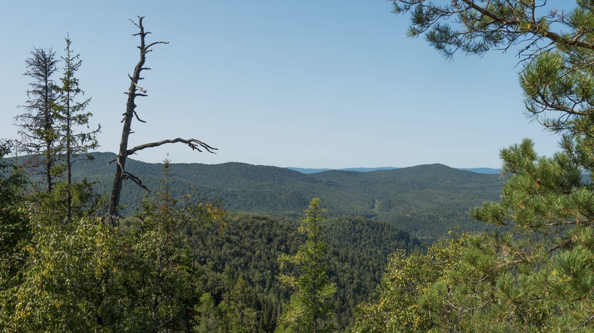 вид с вершины пика Уфы