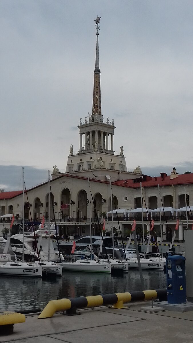 Морской вокзал, акватория, октябрь 2018.